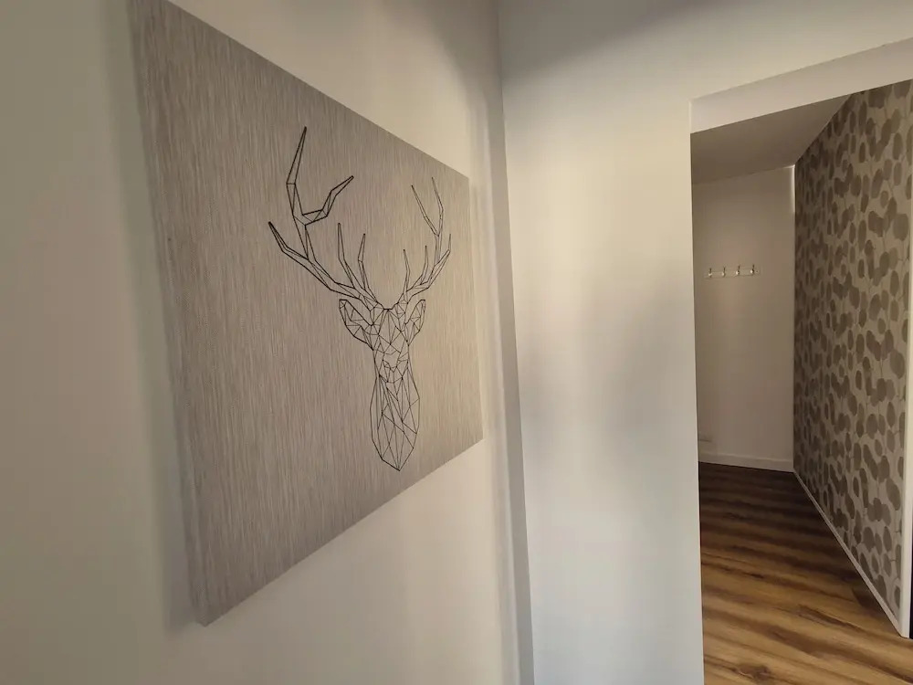 Casa Dolce Casa - Dual Modern Apartment, 1 min from Metro, up to 9 Guest