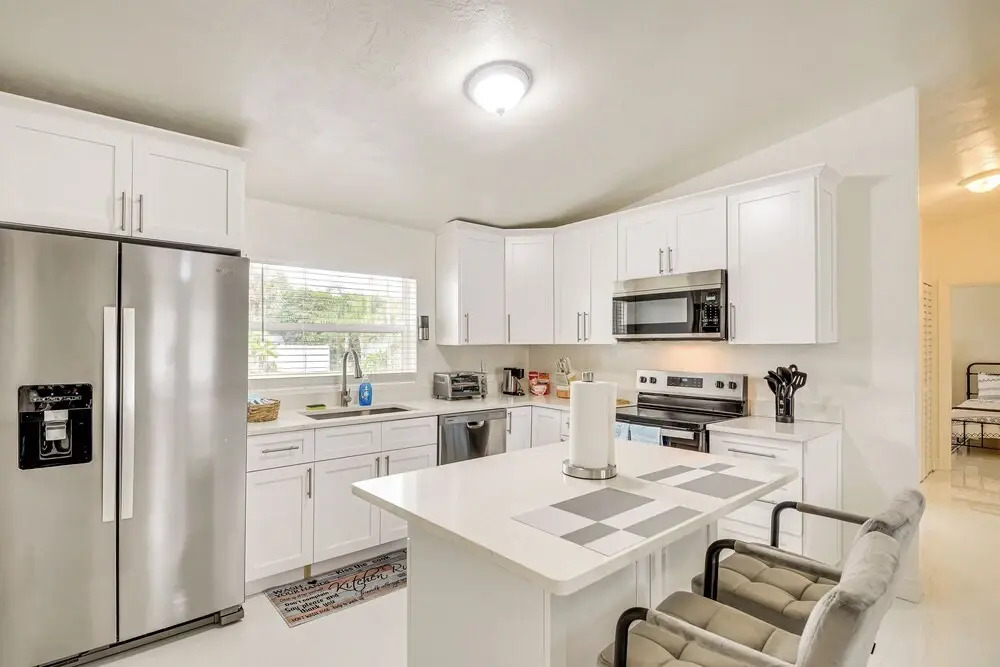 Walk to Romano Beachfront Park: Airy Home w/ Yard