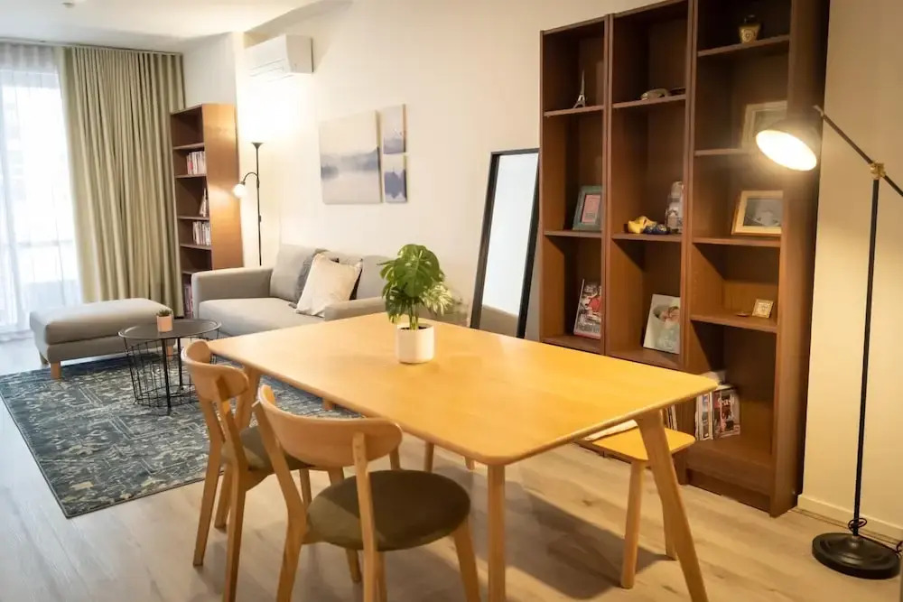 Convenient 2-bed Apartment in Melbournes Heart