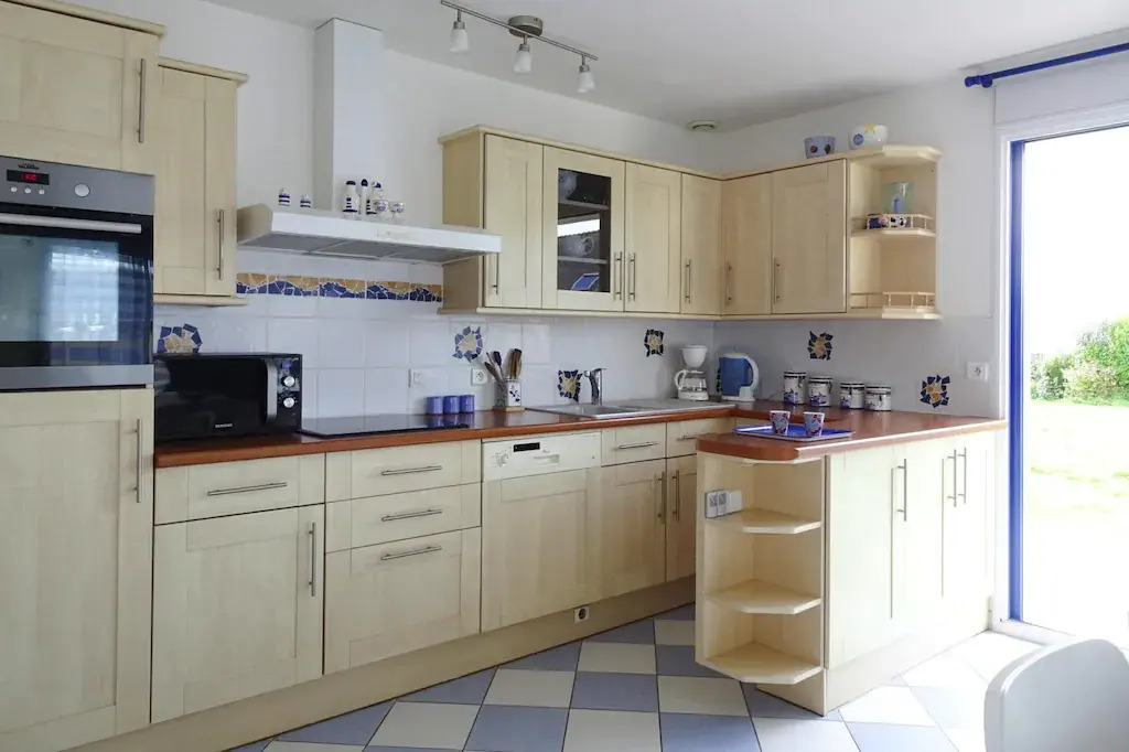 Holiday Home in Le Guilvinec Near Sandy Beach