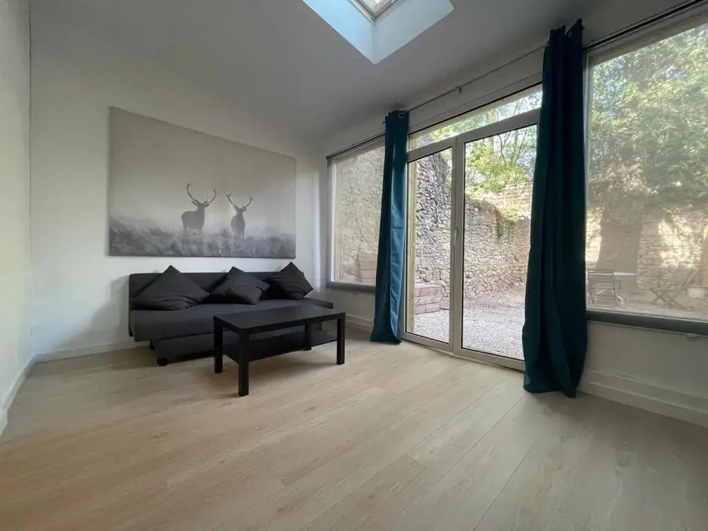 Joli F2 avec jardin