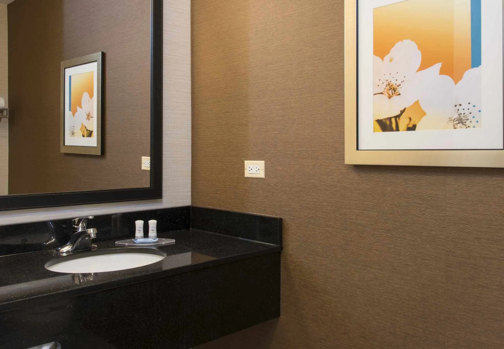 Fairfield Inn and Suites by Marriott Chicago St. Charles
