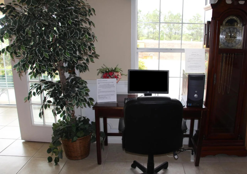 Quality Inn & Suites Greensboro near Lake Oconee