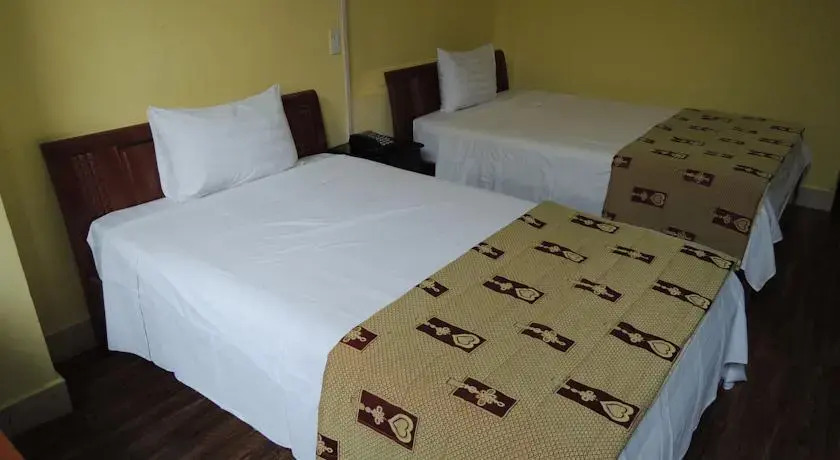 Lemon Hotel