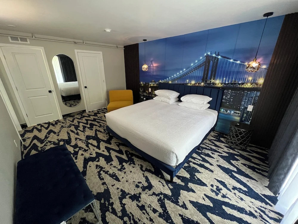 Lighthouse Suites