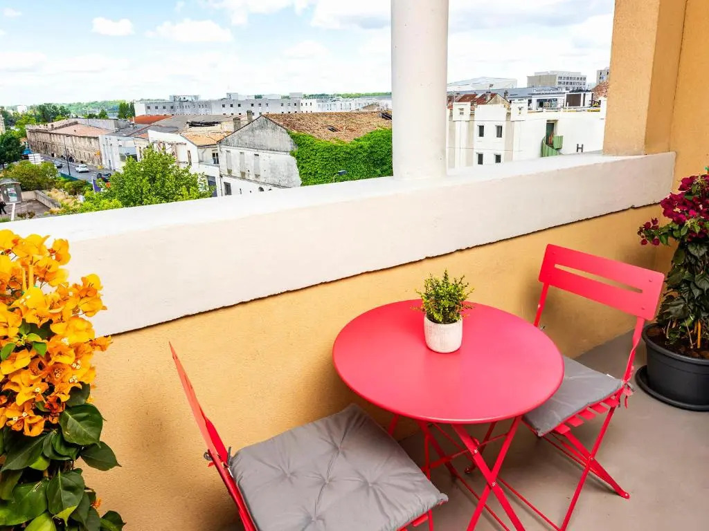 Aquitain Home - Studios & Appartements tout confort Bordeaux Gare St Jean