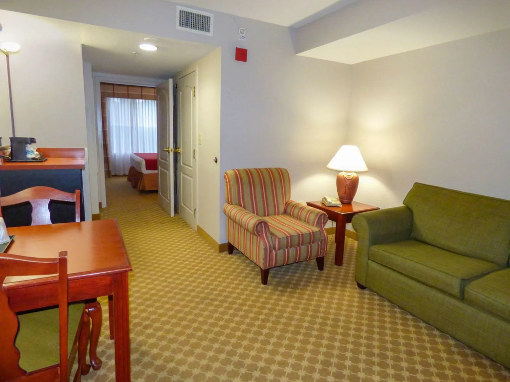 Spark by Hilton Orlando Universal Boulevard