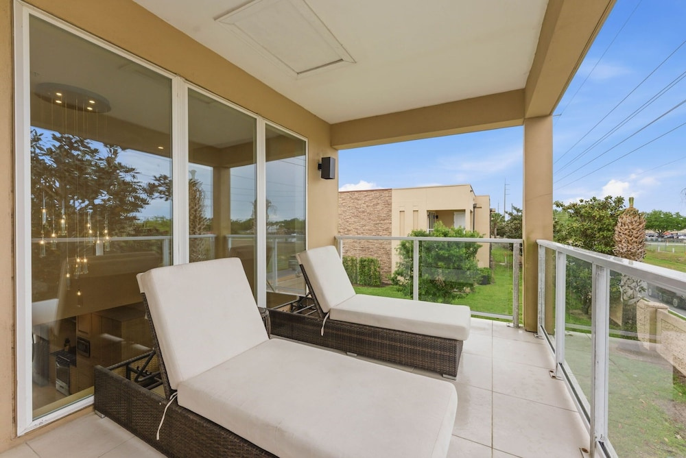 Magic Village 4BR Spacious and Stylish