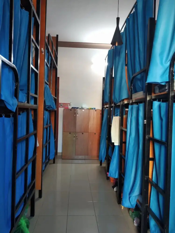 Spot On 710 Sakura Hostel Cholon