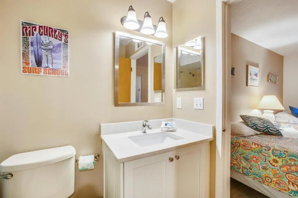 Oceanfront Bliss: Night of Lights Getaway!