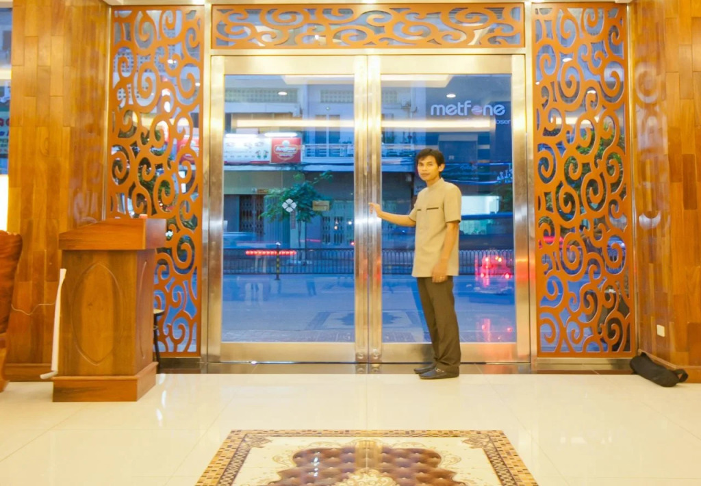 Diamond Hotel