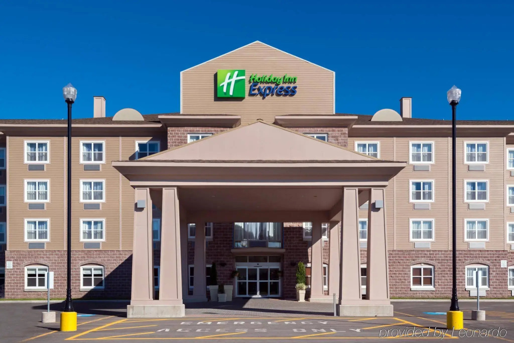 Deer Lake Horizon Hotel, BW Signature Collection