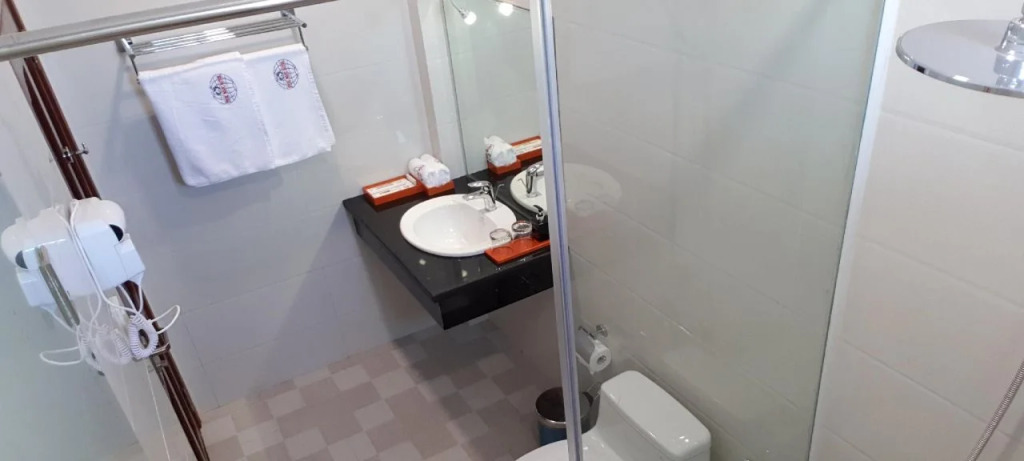 Phuc Ngoc Hotel