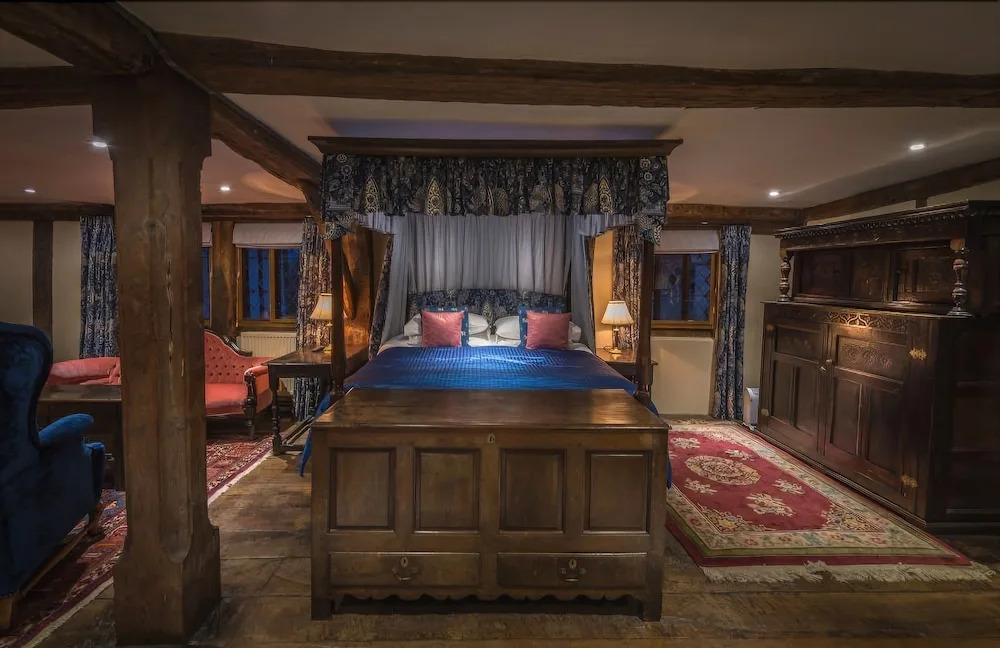 Long Crendon Manor B&B