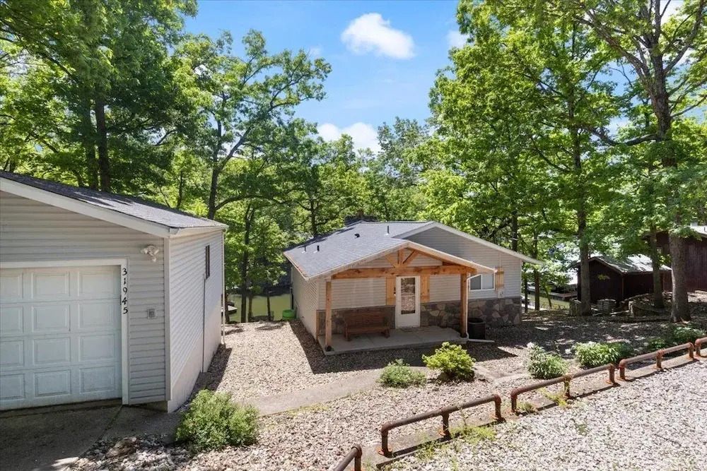Stunning Views of the 7.5mm, Private Dock, Spacious Decks, Kayaks & More!