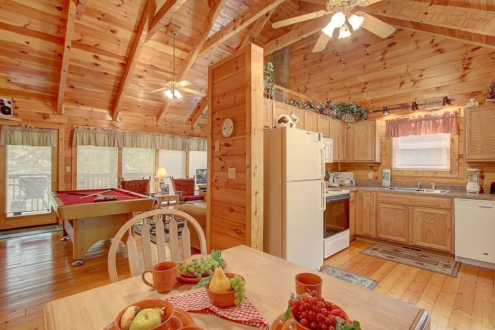 Buttercup 1 Bedroom 1 Bathroom Cabin