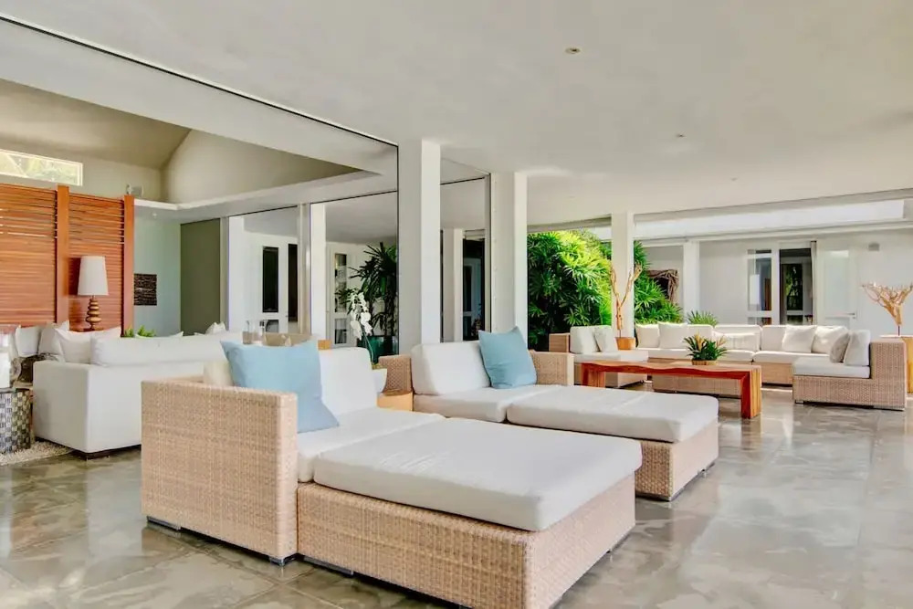 Breathtaking Ocean-view Home w Pool Modern Design