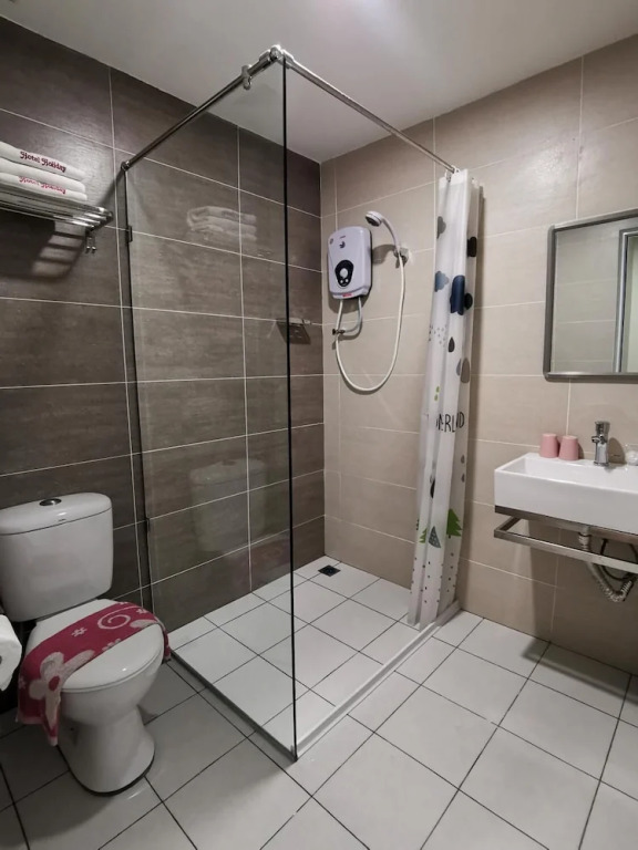 Lot 52 Hostel