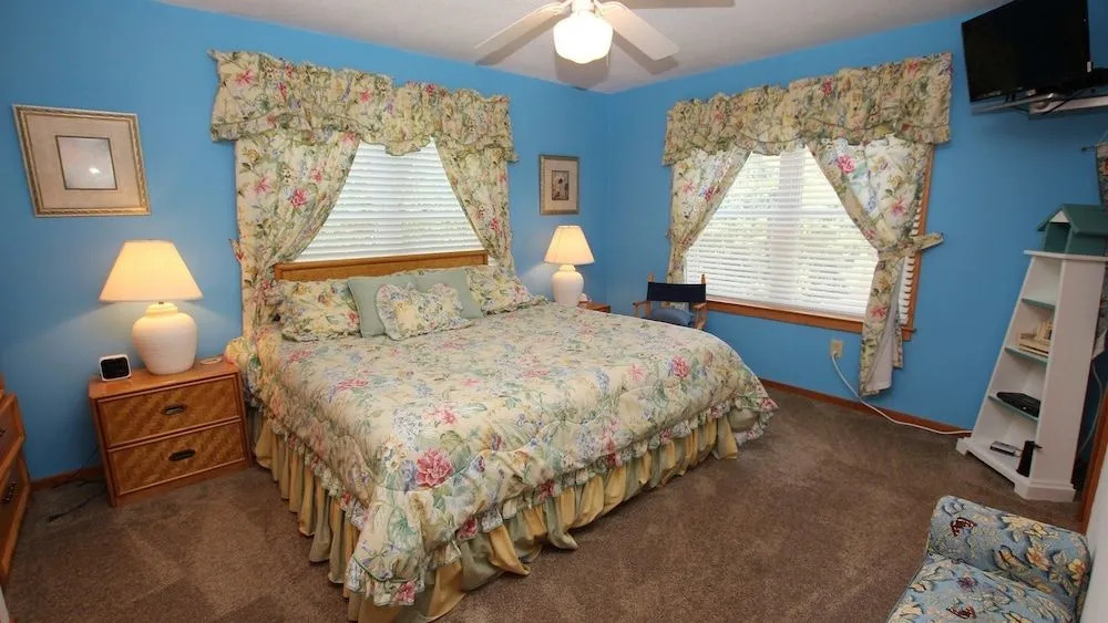 Sea Sisters - 4 Br Home
