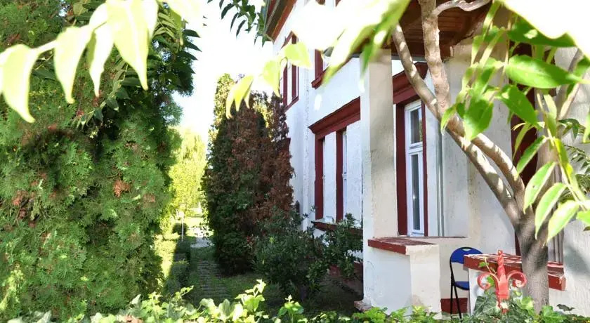 Miksz Hostel