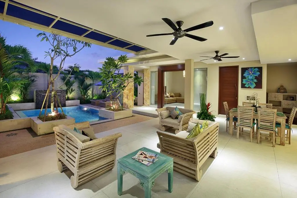 Villa J Deluxe