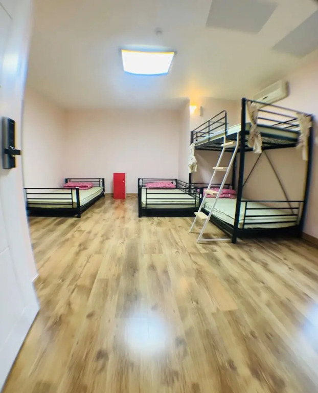 Gangneung Wow Guesthouse - Hostel