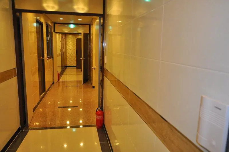Cloud 9 hotel
