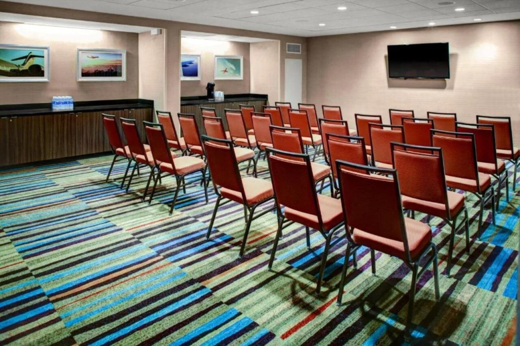 Fairfield Inn & Suites by Marriott Los Angeles LAX/El Segundo
