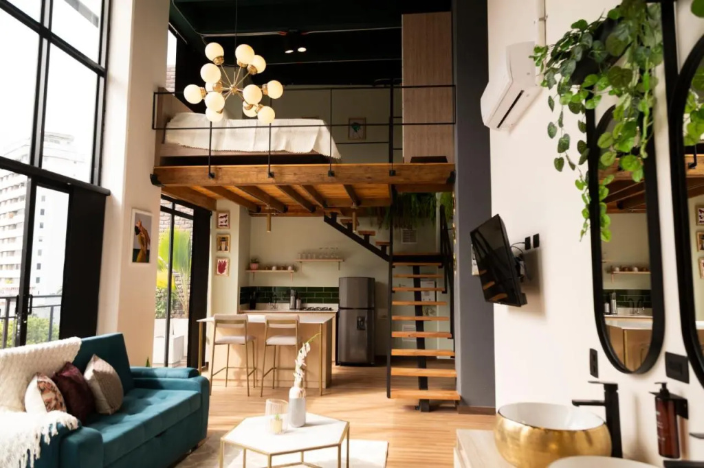 Royal Living Poblado