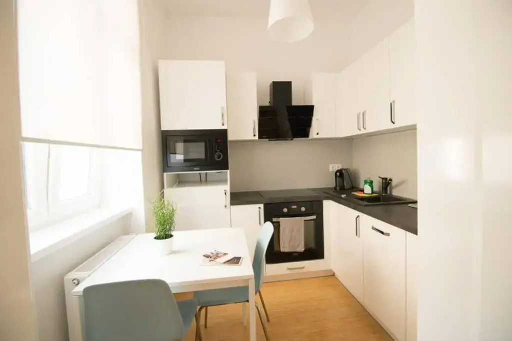 Studio-Apartment between Schoenbrunn & the City Center (26)