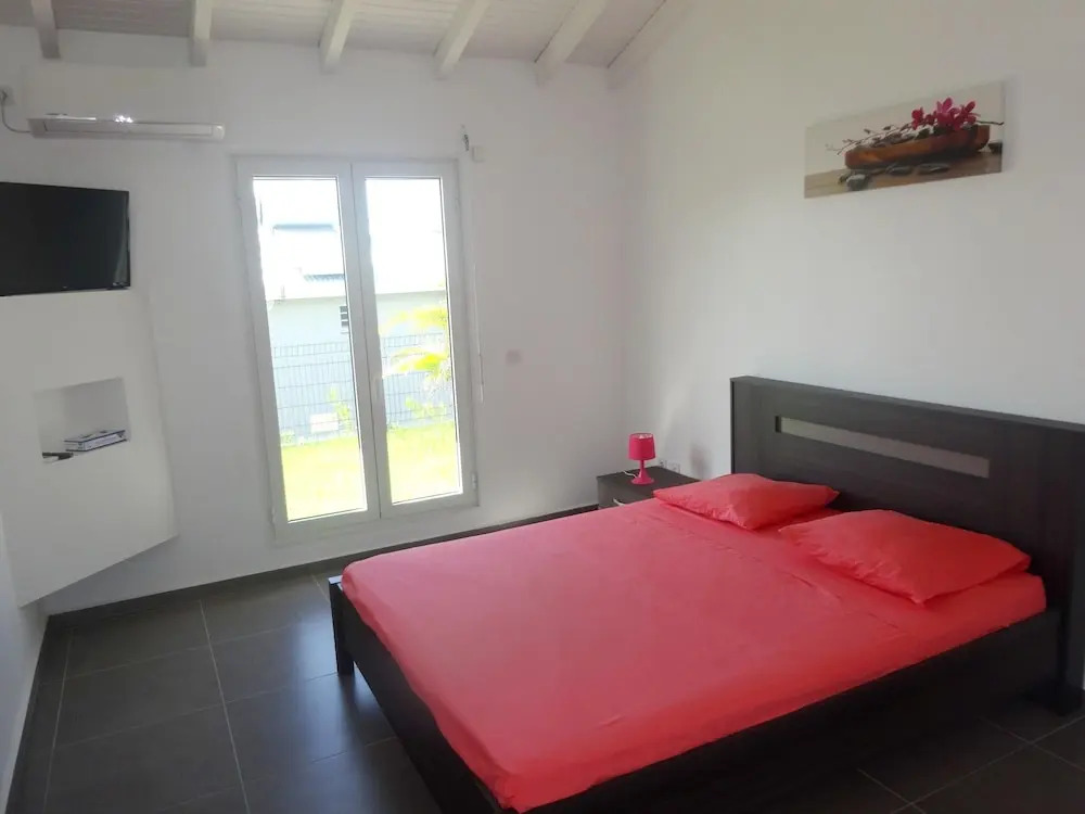 Villa With 3 Bedrooms In Le Moule With Private Pool Enclosed Garden And Wifi 2 Km From The Beach