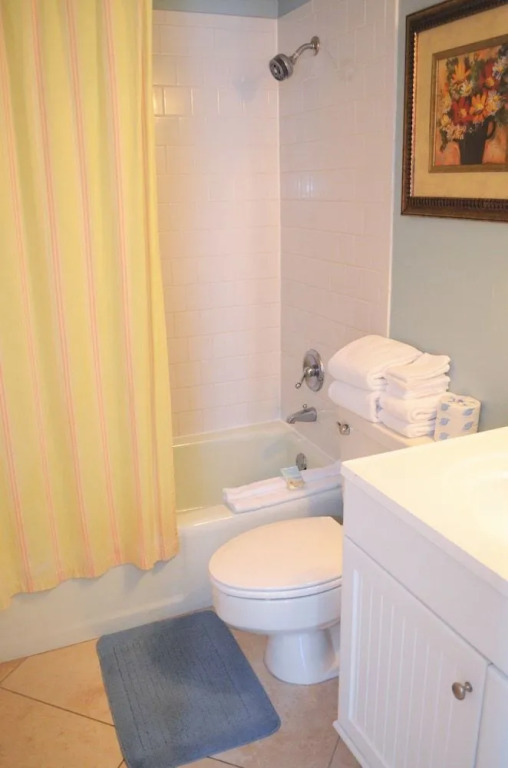 Gulf Shore Condo #517 2 Bedrooms 2 Bathrooms Condo by Redawning