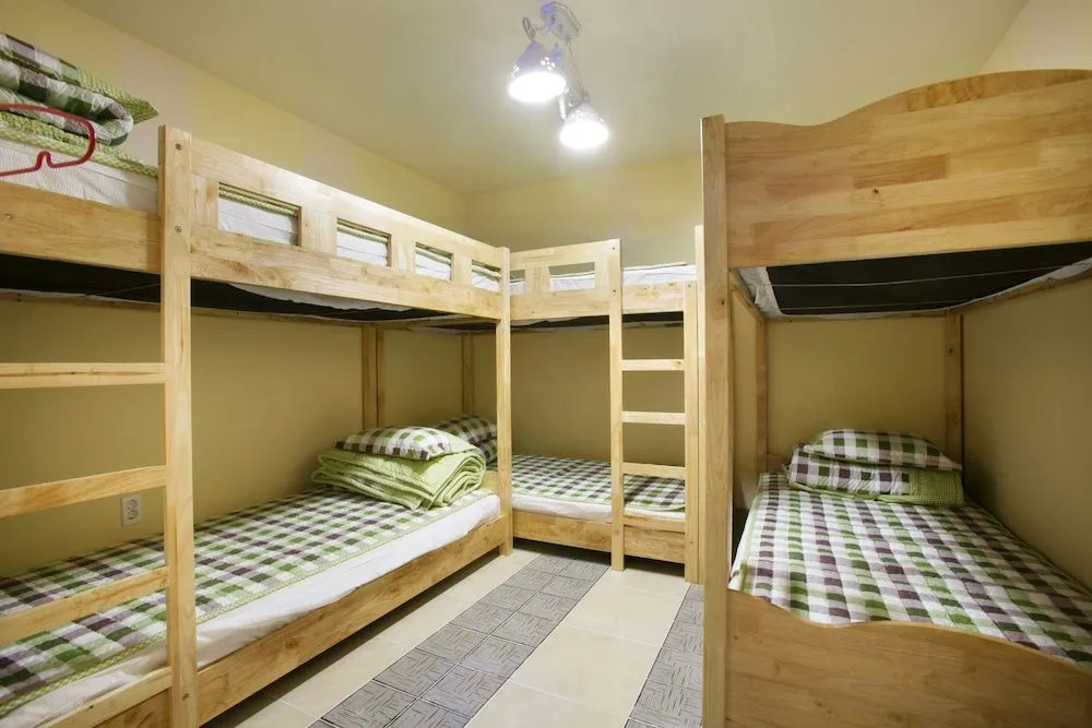 Maya Guesthouse - Hostel