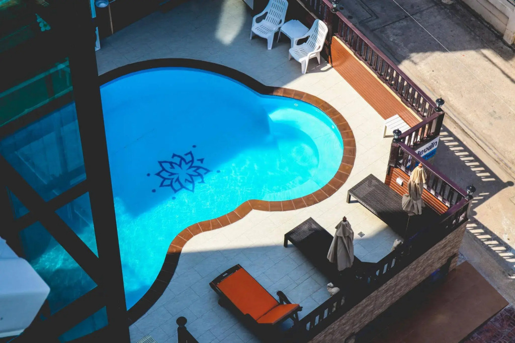 Hua Hin White Villa Hotel - SHA Certified