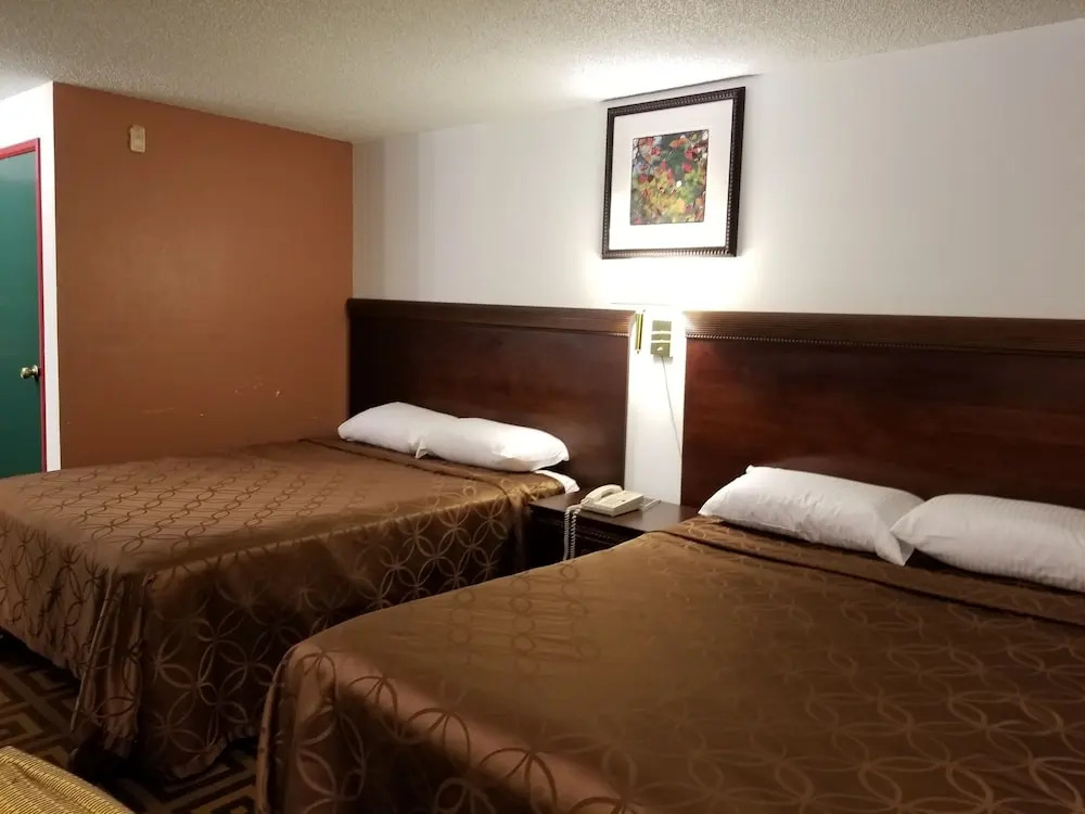 Sea-Tac Crest Motor Inn
