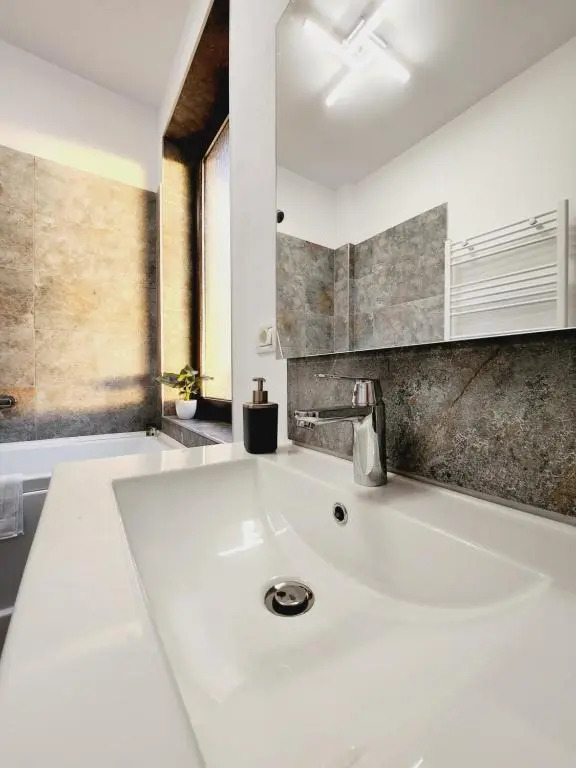 Arminas Residence