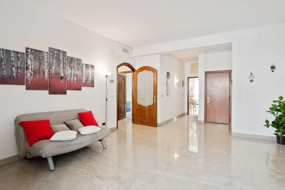 Pane & Pomodoro Beach Roomy Flat