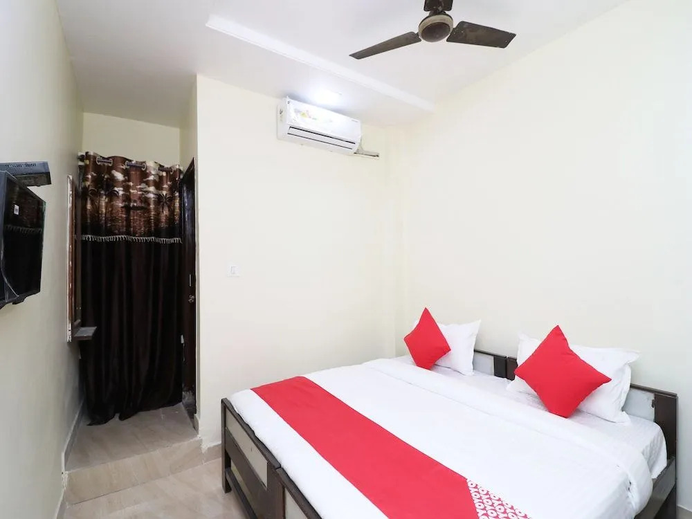 Oyo 23004 Hotel Sheraton Inn