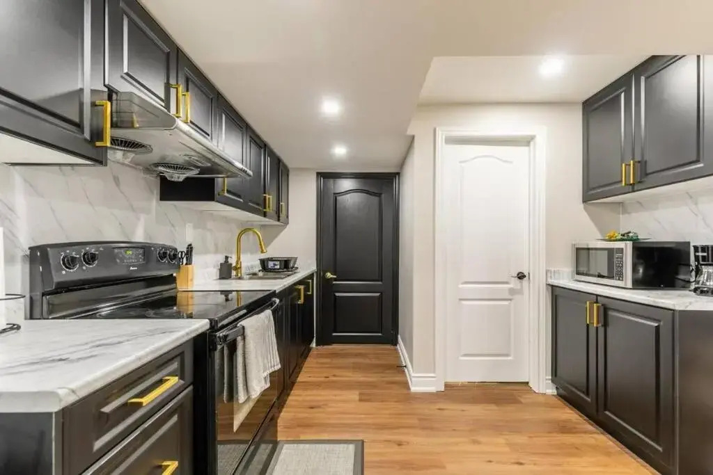 Newly renovated 2BR Basement by GLOBALSTAY