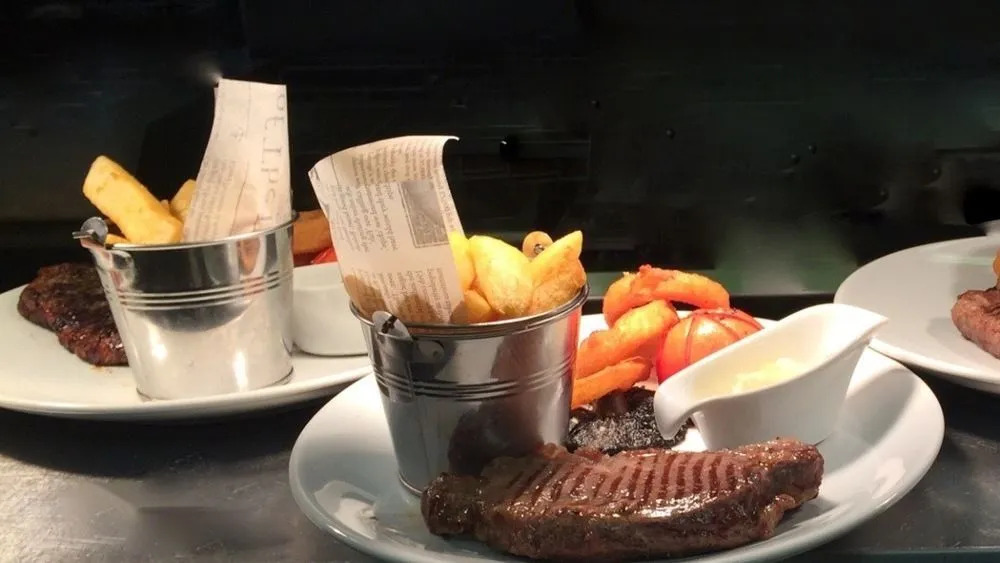 The Golden Fleece Inn