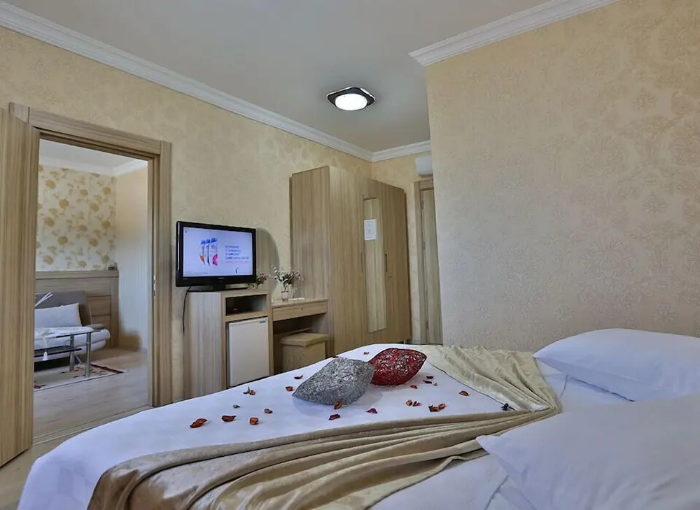 Grand Ayzek Otel