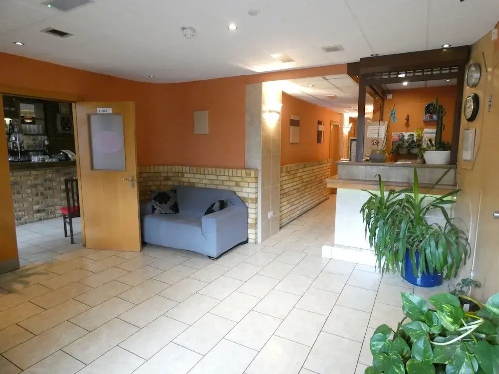 Hounslow Central Hotel