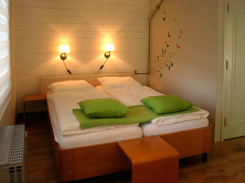 Tidy Chalet With a Microwave, in the Achterhoek