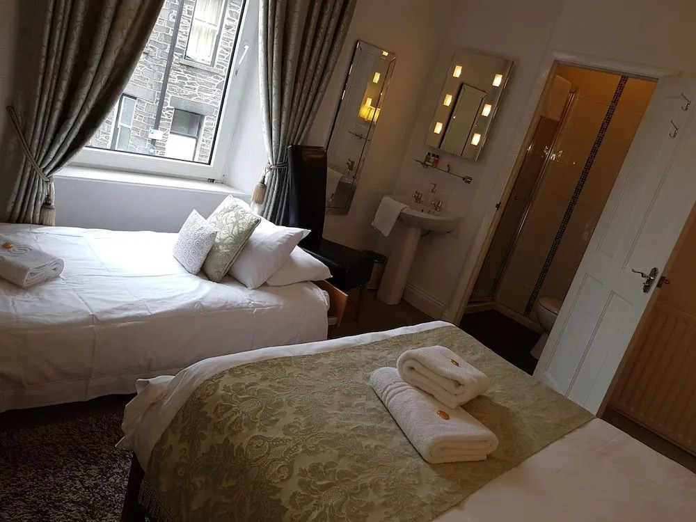All Seasons Guest House