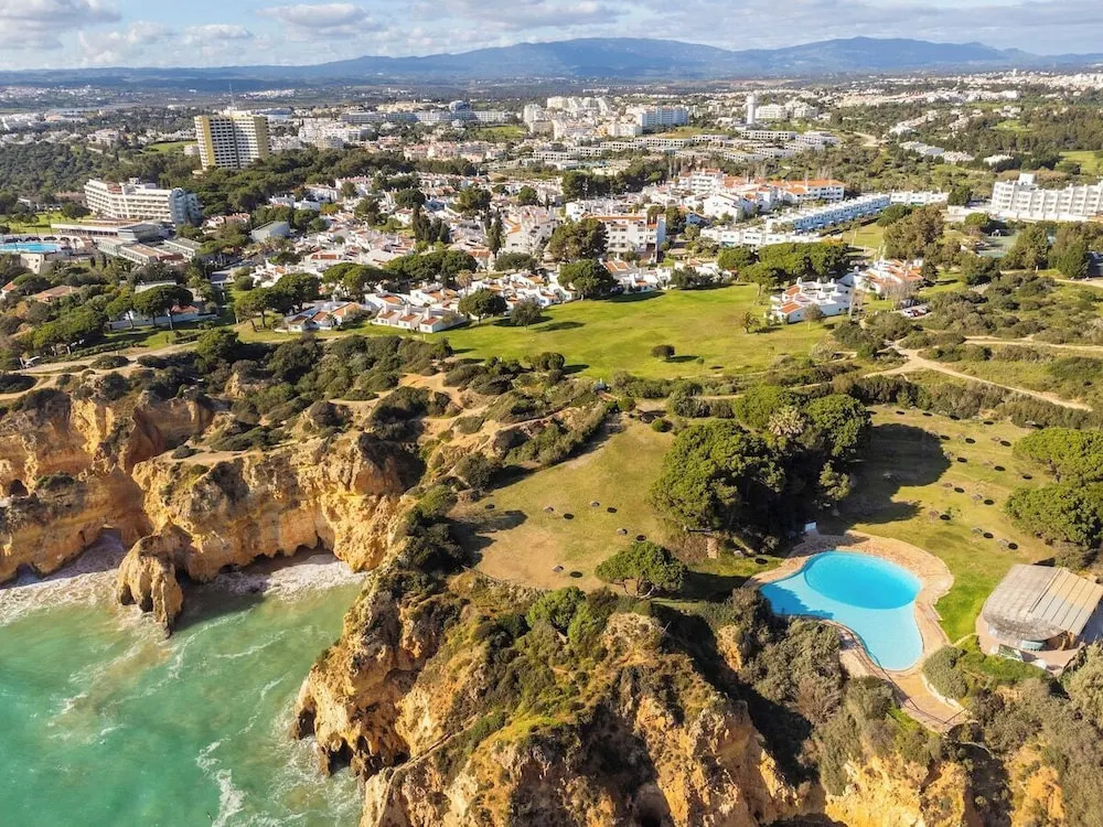Sunny 5BR Villa @ Prainha Club
