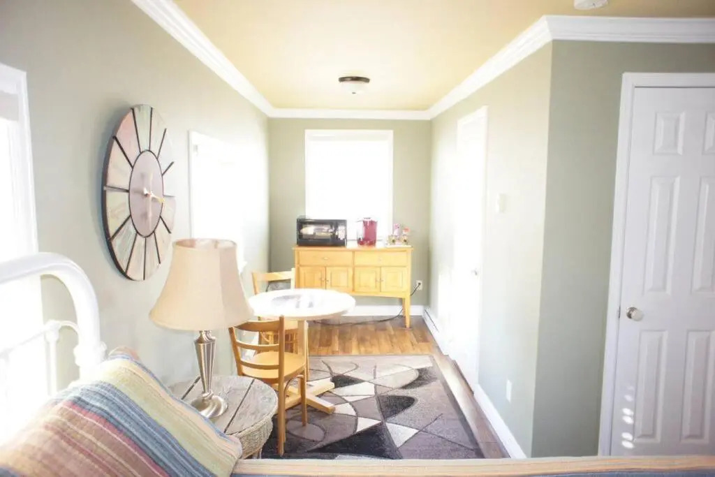 Cozy 1 bedroom cabin Great for couples