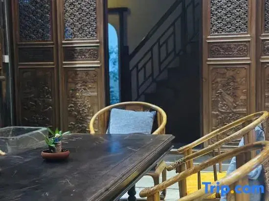 Hong Chun Chan Yu Qi Yuan Min Su