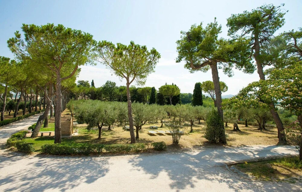 Beautiful Apartment in Pesaro With Wifi and 4 Bedrooms