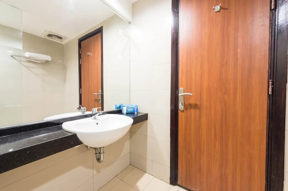 Airy Tengah Merdeka Barat 428 Pontianak