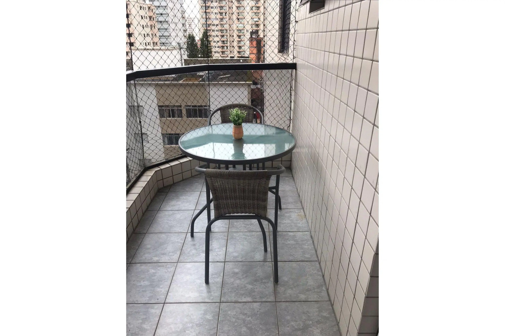 T004  Apto Na Tupi Com Sacada, Garagem E ótima Localização